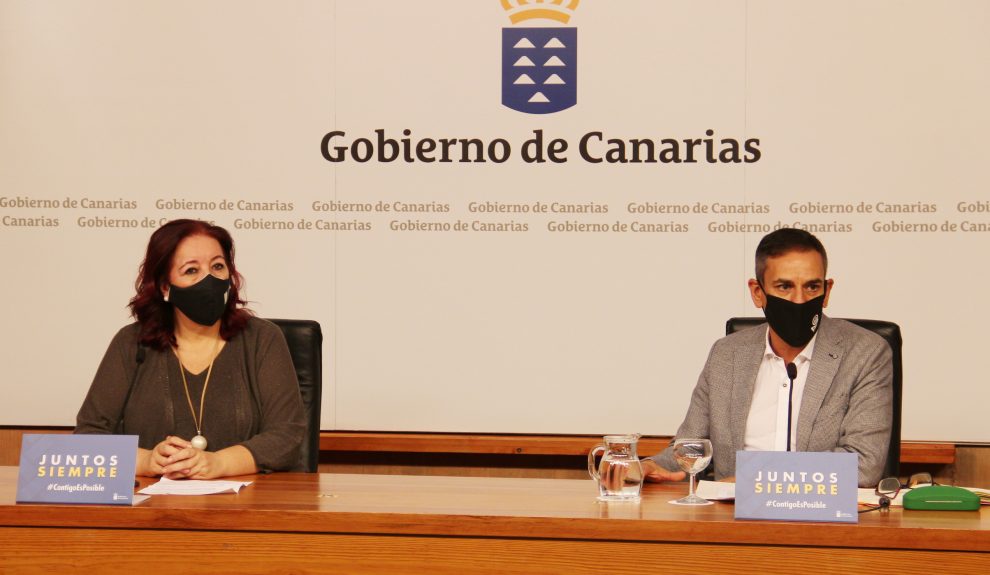 Gregorio Cabrera y Manuela Armas | Foto: CONSEJERÍA DE EDUCACIÓN DE CANARIAS