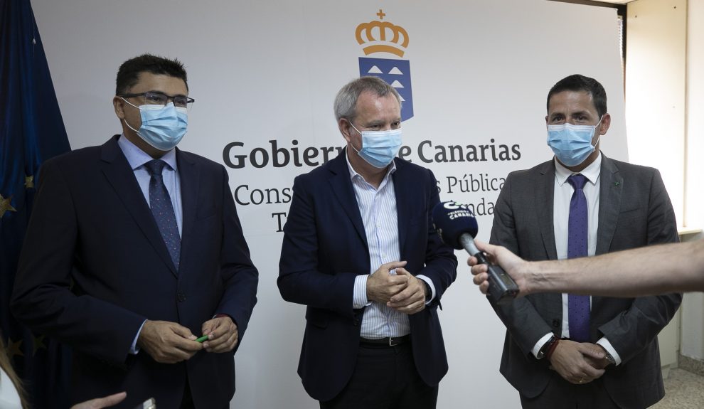 Miguel Ángel Pérez del Pino, Chano Franquis y Héctor Suárez | Foto: CONSEJERÍA DE OBRAS PÚBLICAS DEL GOBIERNO DE CANARIAS