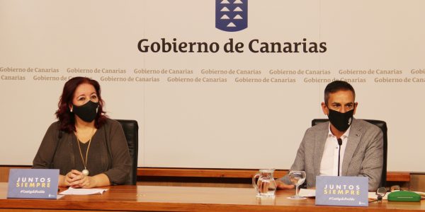 Gregorio Cabrera (dcha.) | CONSEJERÍA DE EDUCACIÓN DEL GOBIERNO DE CANARIAS