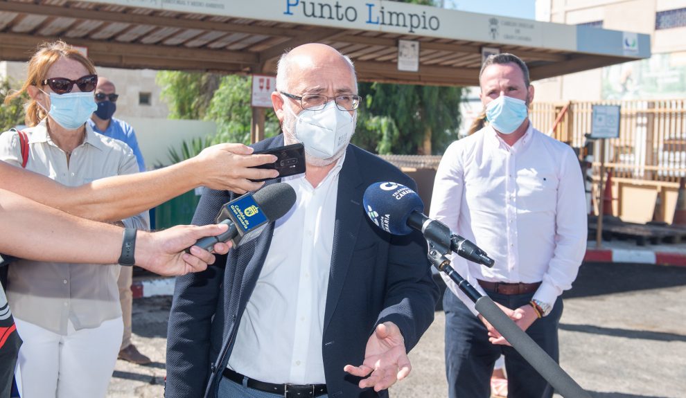 Antonio Morales en el punto limpio de Las Rubiesas el pasado octubre | CABILDO DE GRAN CANARIA