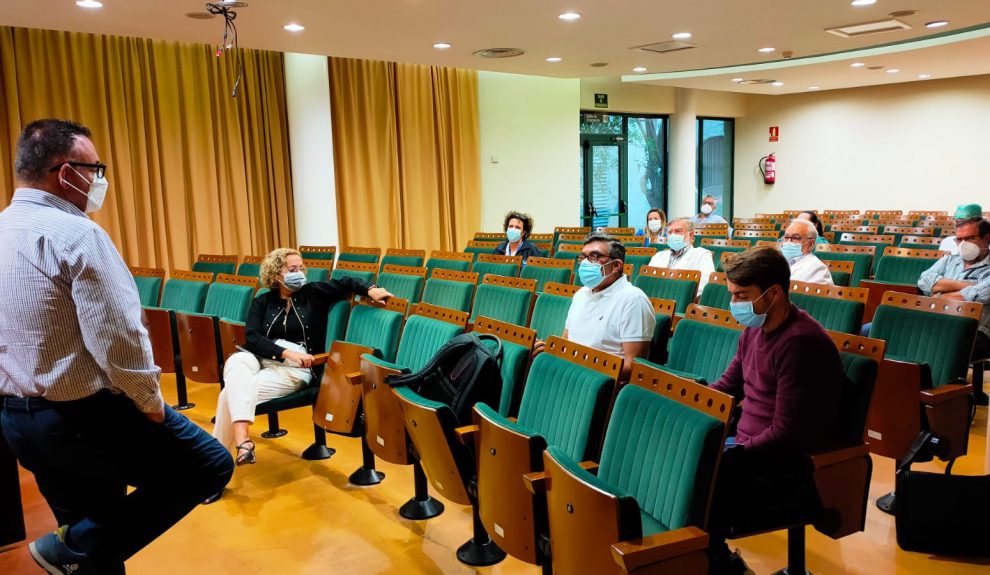 Conrado Domínguez en una reunión en el Servicio Canario de Salud de La Palma | Foto: Gobierno de Canarias