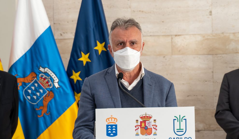 Ángel Víctor Torres durante una visita a La Palma | Foto: Gobierno de Canarias