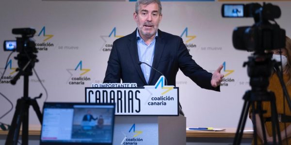 Fernando Clavijo durante una presentación ante los medios de comunicación | Foto: CC