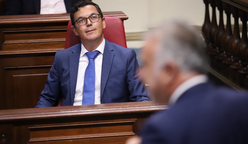 Pablo Rodríguez en una sesión del Parlamento de Canarias