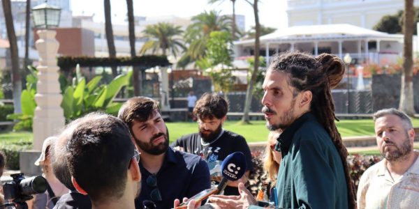 Alberto Rodriguez en un acto con los medios de comunicación