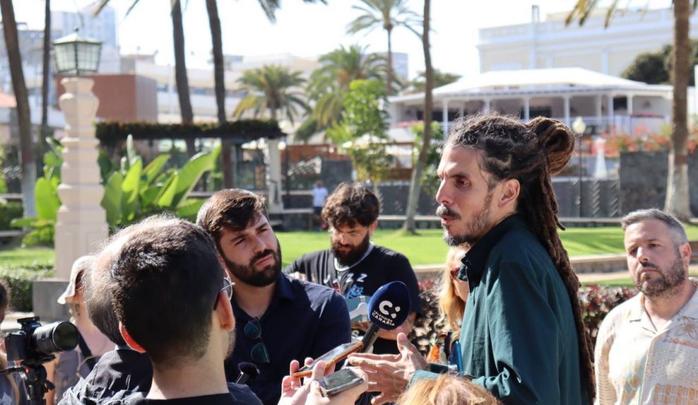 Alberto Rodriguez en un acto con los medios de comunicación