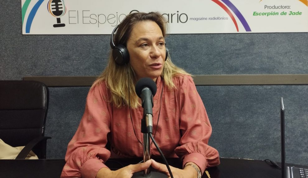 Lidia Cáceres en los estudios de El Espejo Canario