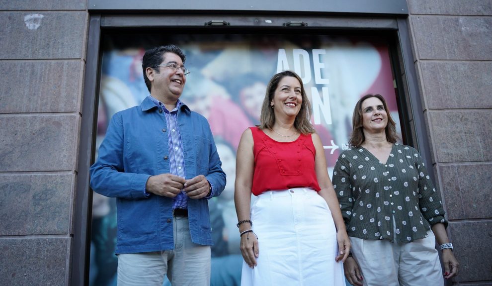 Alicia Álvarez (centro) en un acto de campaña | Foto: PSOE