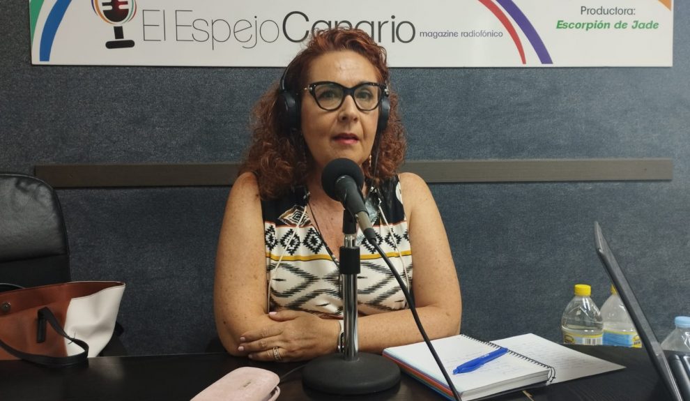 María del Mar Arévalo en los estudios de El Espejo Canario