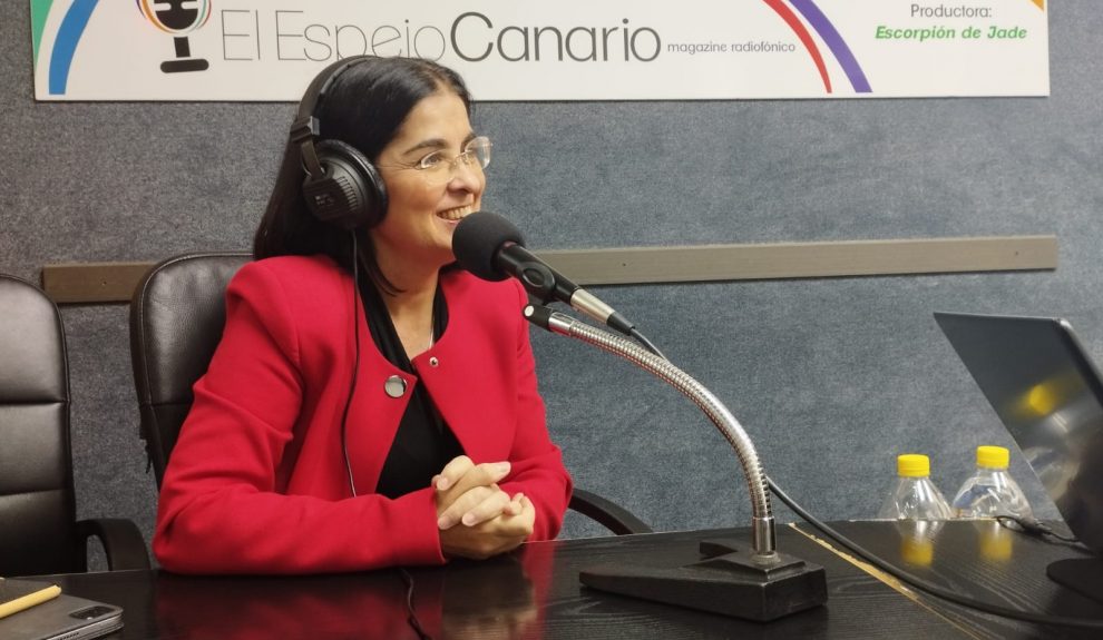 Carolina Darias en los estudios de El Espejo Canario