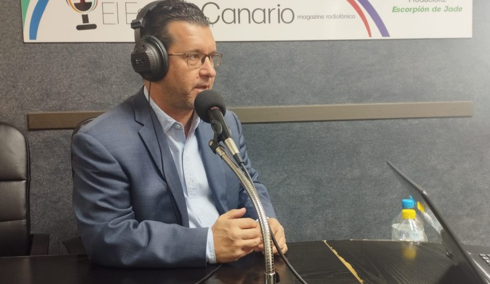 Juan José Facundo en los estudios de El Espejo Canario