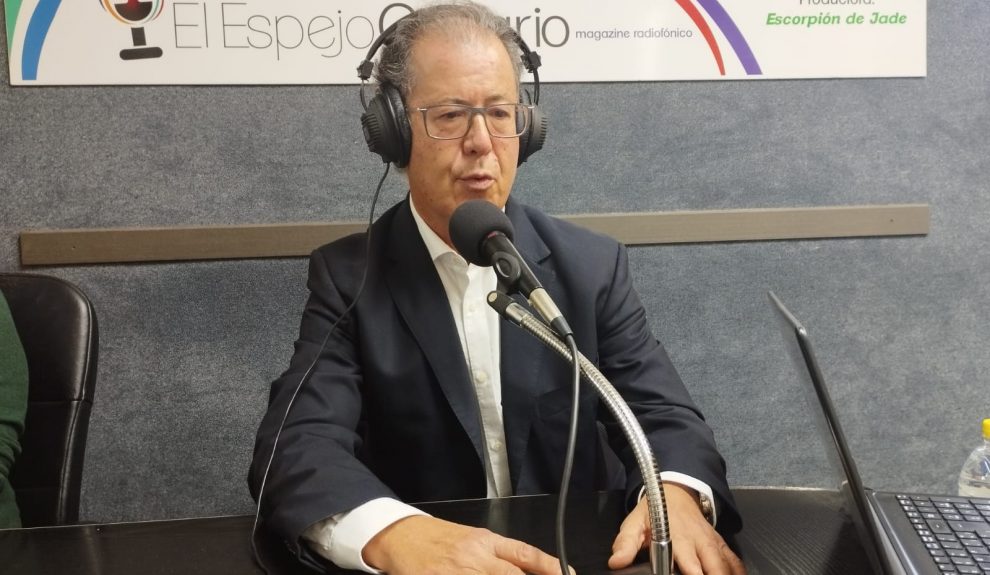 Fernando Gómez Pamo en los estudios de El Espejo Canario