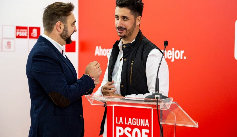 Óscar Olave (izquierda), junto al alcalde de La Laguna, Luis Yeray Gutiérrez | Foto: PSOE