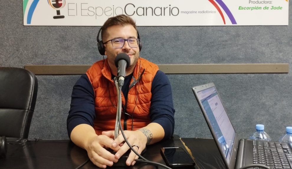 Aridane González en los estudios de El Espejo Canario