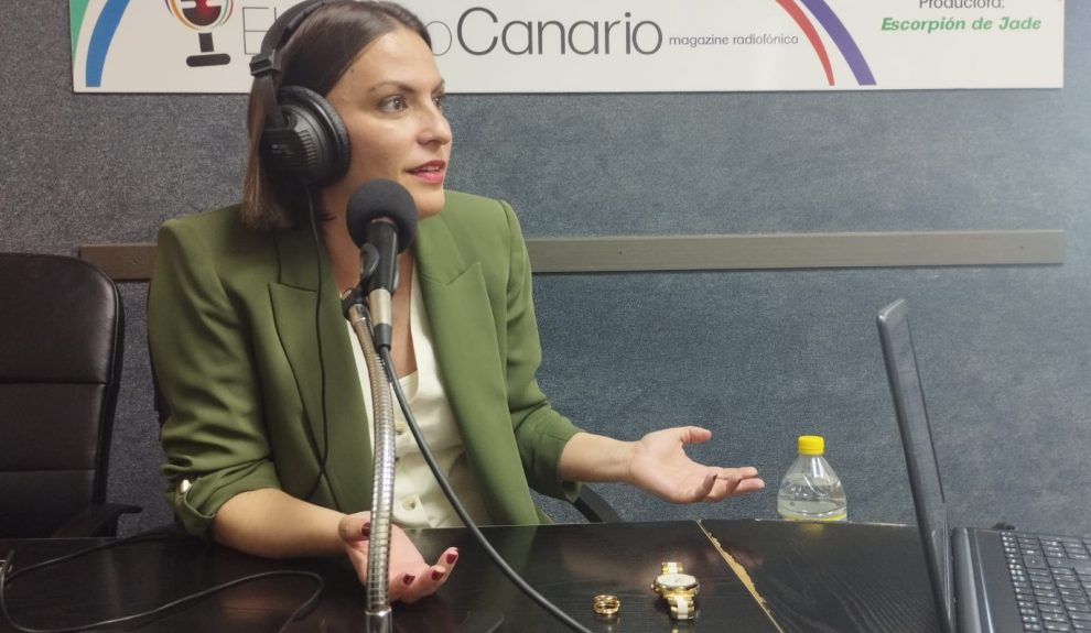 Migdalia Machín en los estudios de El Espejo Canario