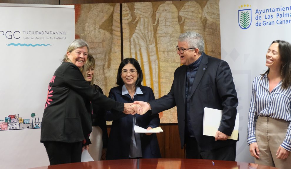 Firma del acuerdo entre Las Palmas de Gran Canaria, Emalsa y Plocan | Foto: Ayuntamiento de Las Palmas de Gran Canaria
