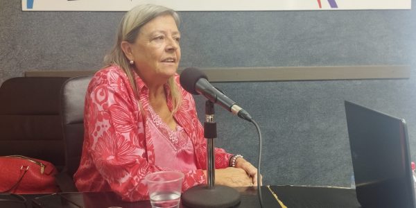 Mercedes Fernández-Couto en los estudios de El Espejo Canario