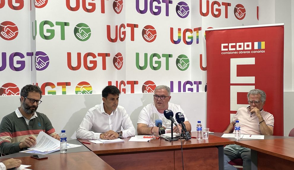Representantes de CCOO y UGT en una comparecencia de prensa | Foto: CCOO y UGT