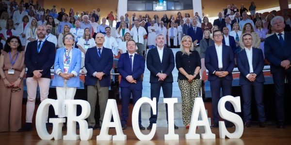 Foto de familia del Hospital de Gran Canaria Doctor Negrín | Foto: Gobierno de Canarias