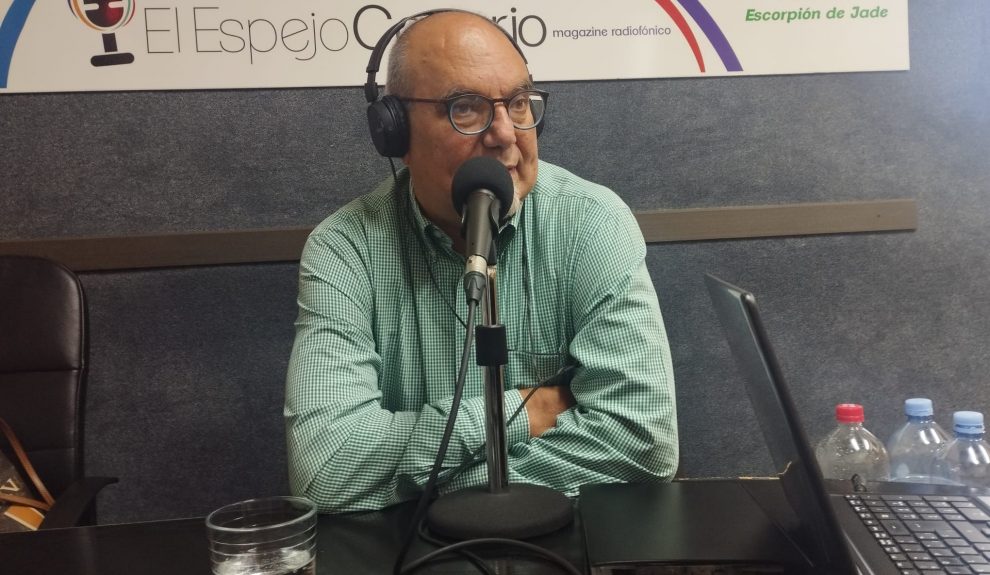 Miguel Ángel Rodríguez en los estudios de El Espejo Canario