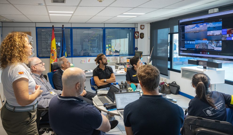 Centro de control en el simulacro de vertidos | Foto: Cluster Marítimo de Canarias