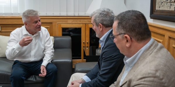 Calixto Herrera en una reunión con Fernando Clavijo | Foto: Gobierno de Canarias