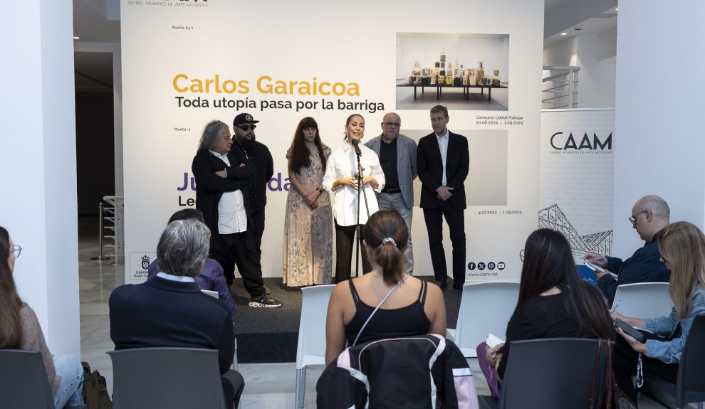 La consejera Guacimara Medina durante la presentación de las muestras de Carlos Garaicoa y Karlo A. Ibarra | Foto: CAAM