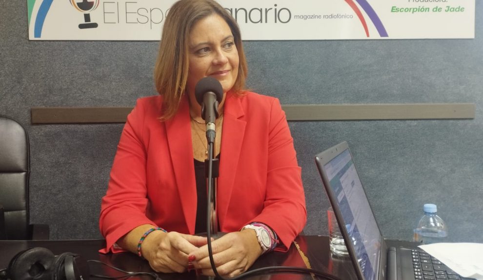 Beatriz Calzada en los estudios de El Espejo Canario