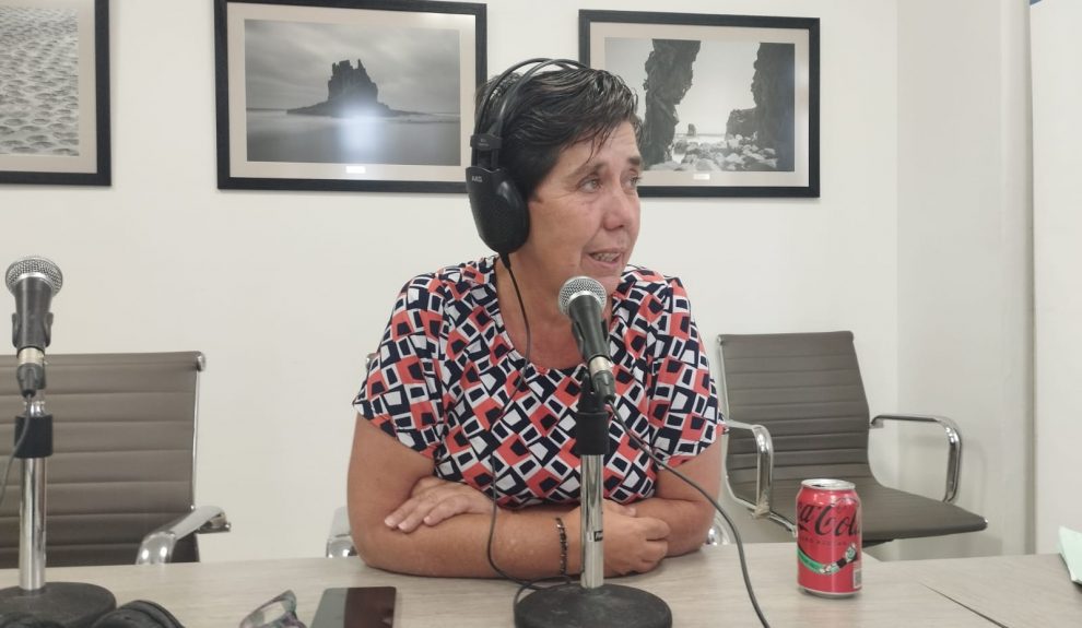 Blanca Pérez en el set de El Espejo Canario en el Cabildo de Tenerife