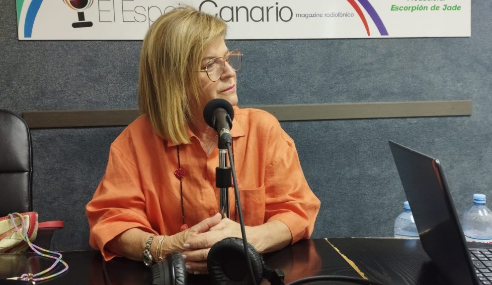 Inmaculada Medina en los estudios de El Espejo Canario