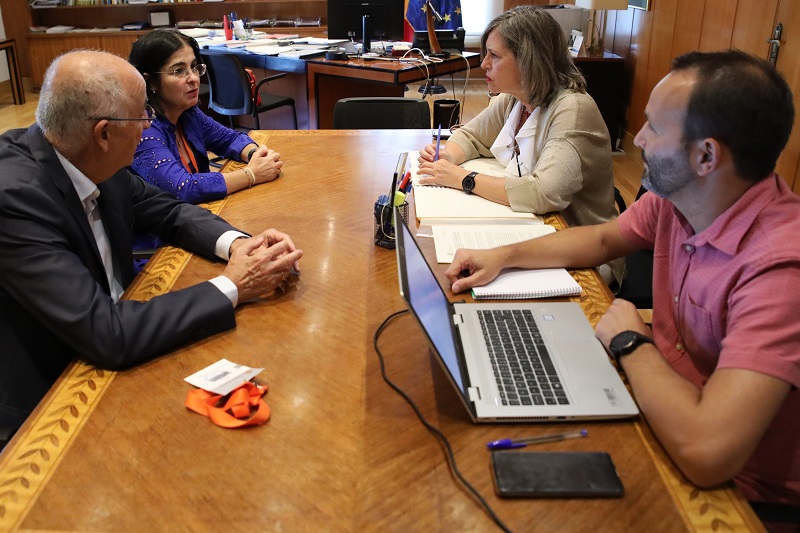 Reunión de la alcaldesa Carolina Darias y el concejal Francisco Hernández Spínola con la directora general del Agua, María Dolores Pascual | Foto: Ayuntamiento de LPGC