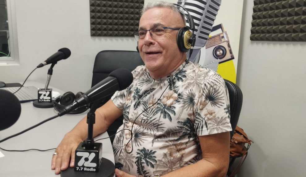 Paco Rodríguez en los estudios de El Espejo Canario