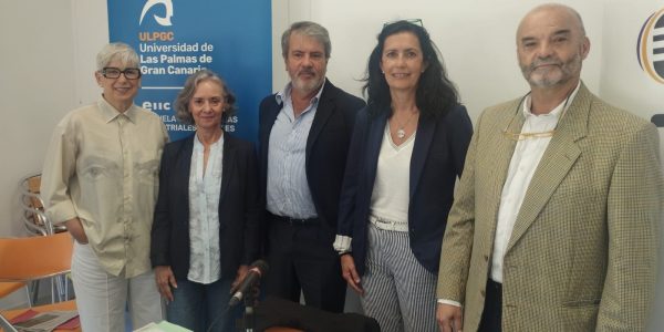 Miriam Torres, María Asunción Morales, Carmelo Quintana, Paqui Quintana y Javier Solis en el set de El Espejo Canario en la Universidad Politécnica de Las Palmas