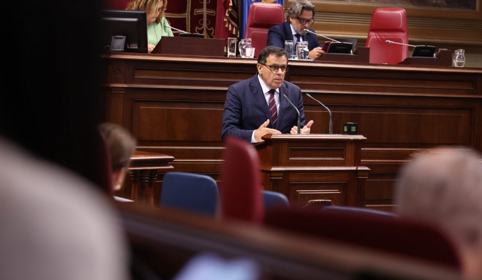 Manuel Miranda durante una intervención en el Parlamento de Canarias | Foto: Parcan