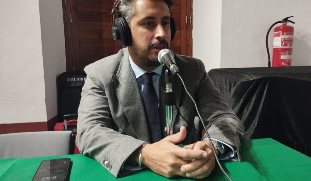 Luis Yeray Gutiérrez en el set de El Espejo Canario en ex convento de Santo Domingo de La Laguna