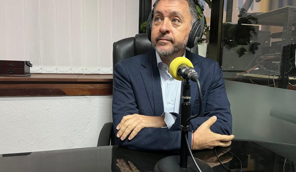 José Manuel Bermúdez en los estudios de El Espejo Canario