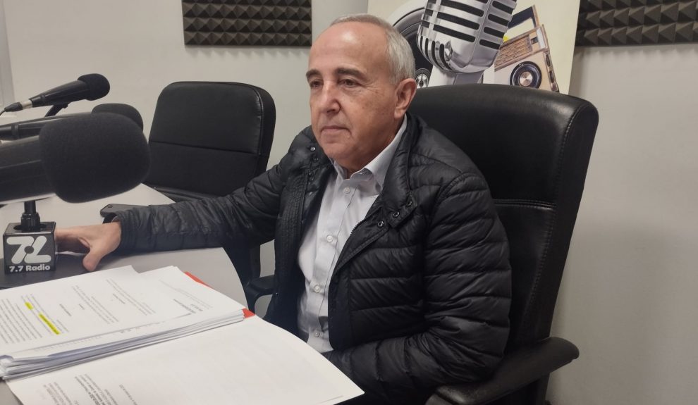 Manuel Padrón en los estudios de El Espejo canario